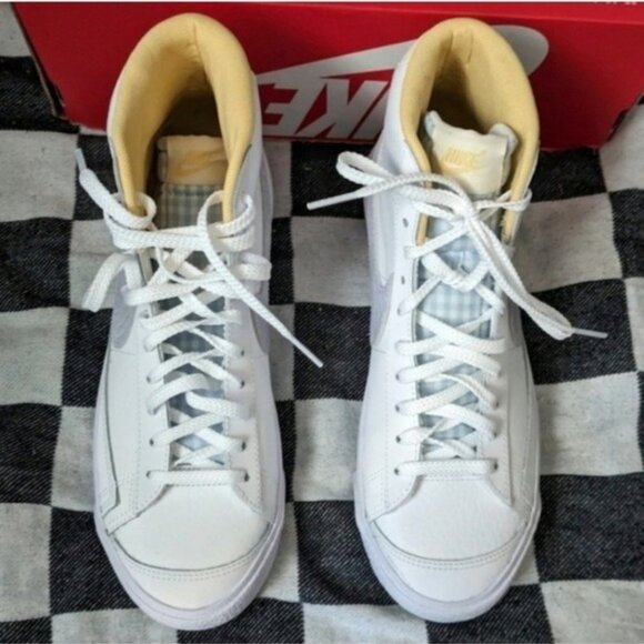 Nike Blazer Mid '77  7 Youth White Oxygen Purple Coconut Milk Easter Gf 112025 - Picture 8 of 10